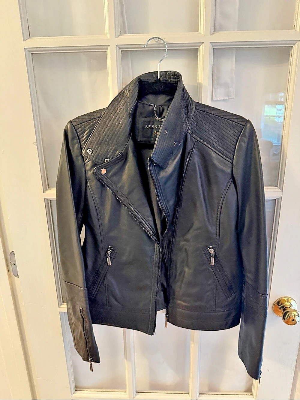 Bernardo Black Leather Moto Jacket Size Medium Like New